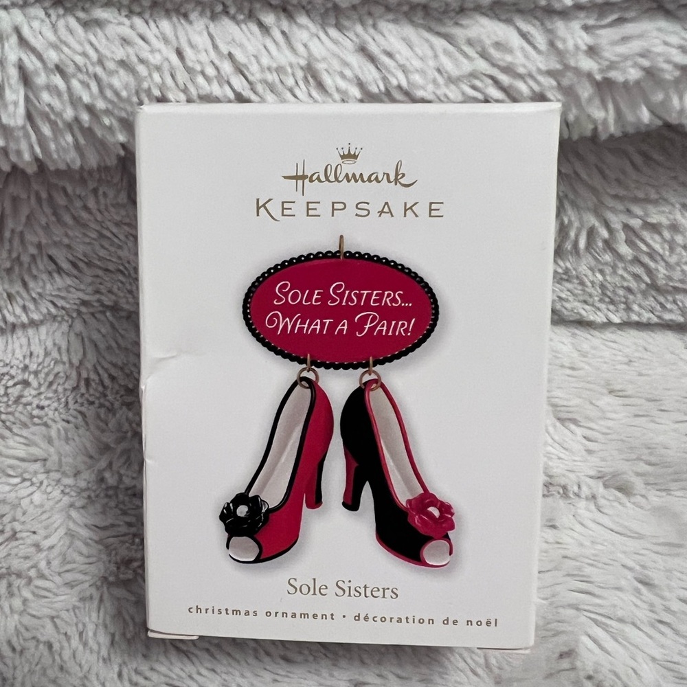 Hallmark Sisters Keepsake ornament